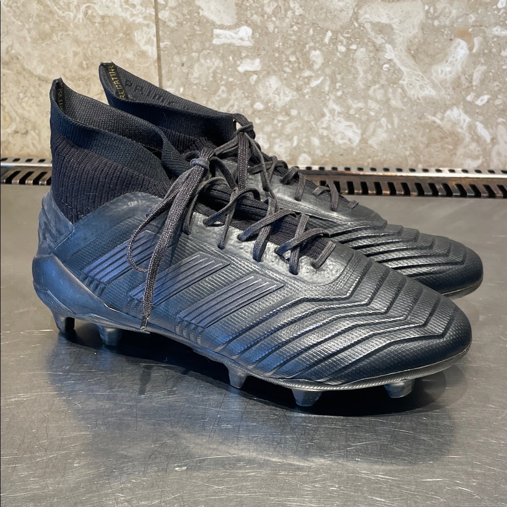Adidas Predator Black Kids High-Collar Soccer Cleats